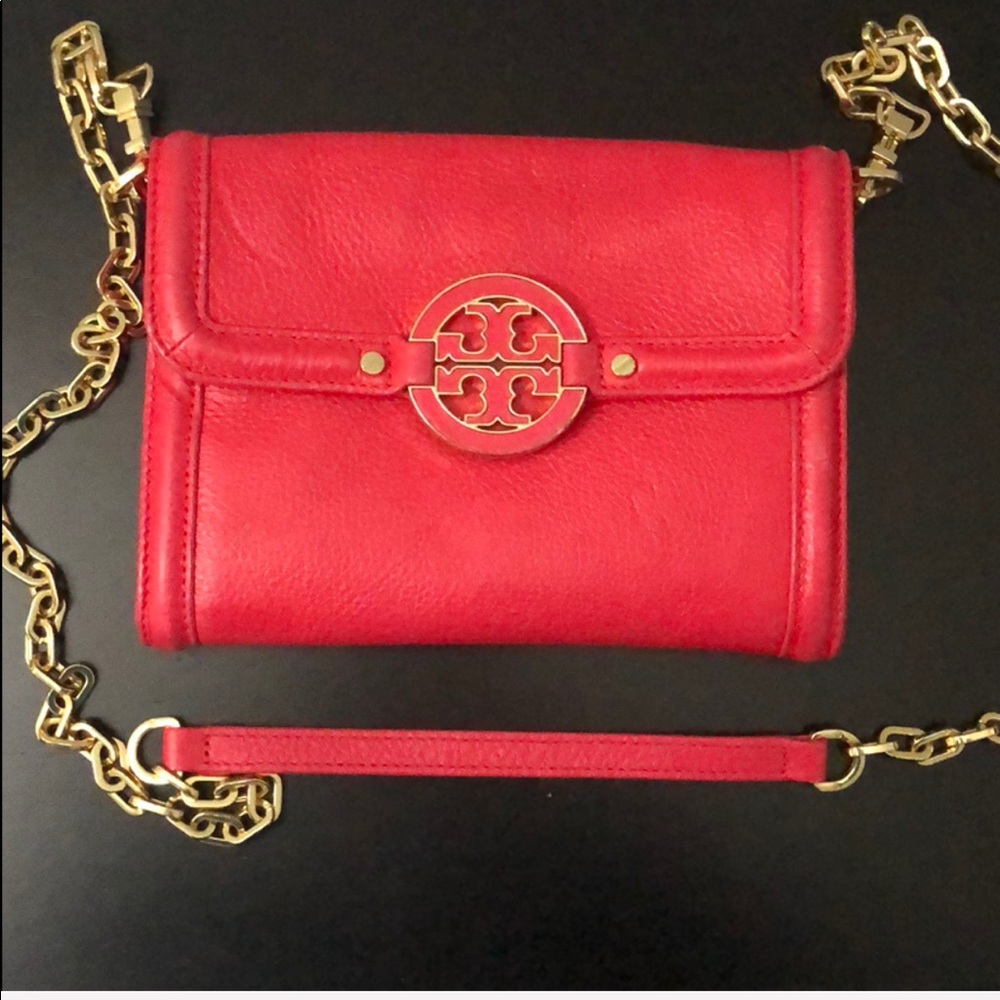 Beautiful Tory Burch Purse in Excellent Condition